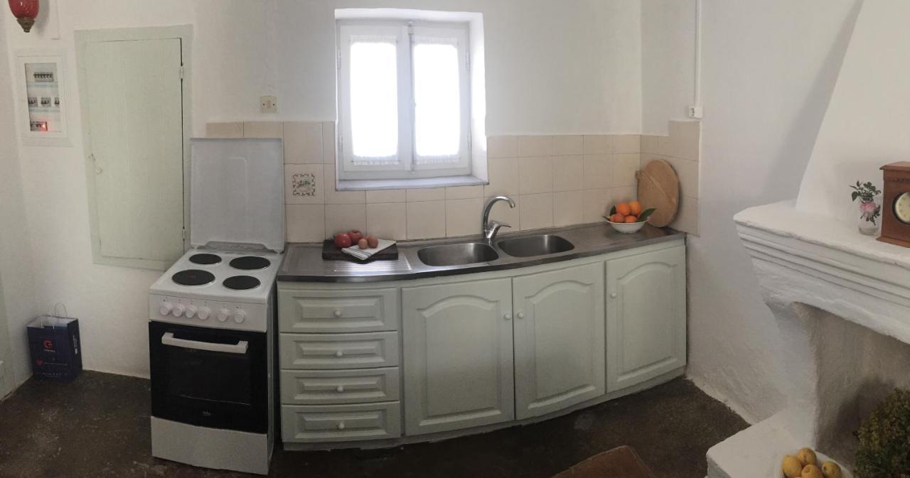 Corinth Aνεξάρτητη Παραδοσιακή Πέτρινη Κατοικία מראה חיצוני תמונה