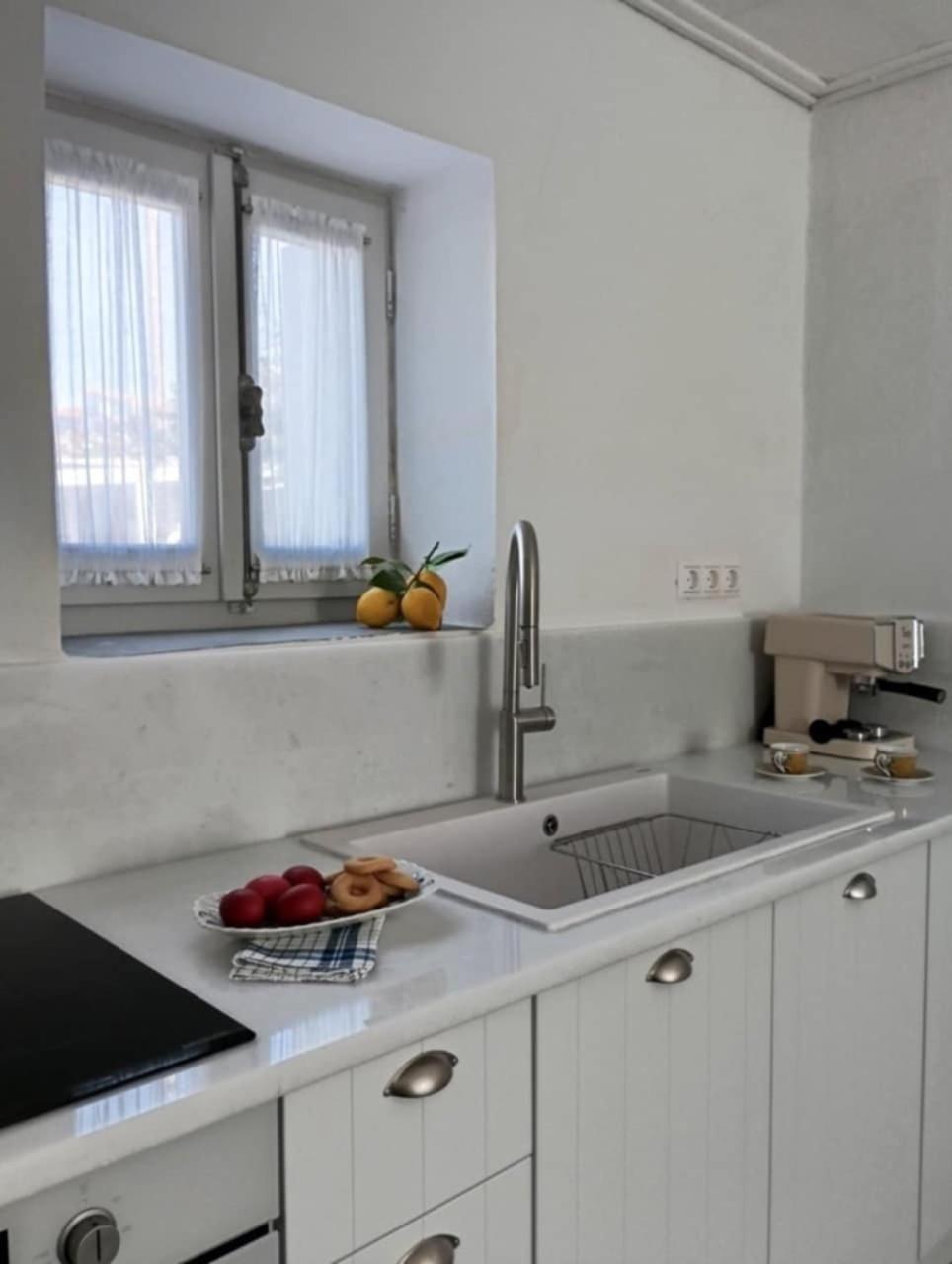 Corinth Aνεξάρτητη Παραδοσιακή Πέτρινη Κατοικία מראה חיצוני תמונה