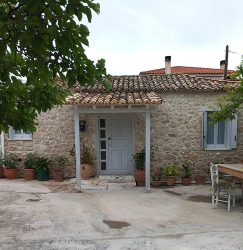 Corinth Aνεξάρτητη Παραδοσιακή Πέτρινη Κατοικία מראה חיצוני תמונה